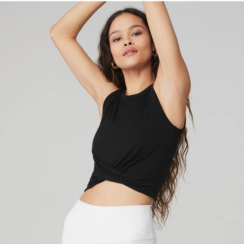 Alo Yoga: Cover Tank